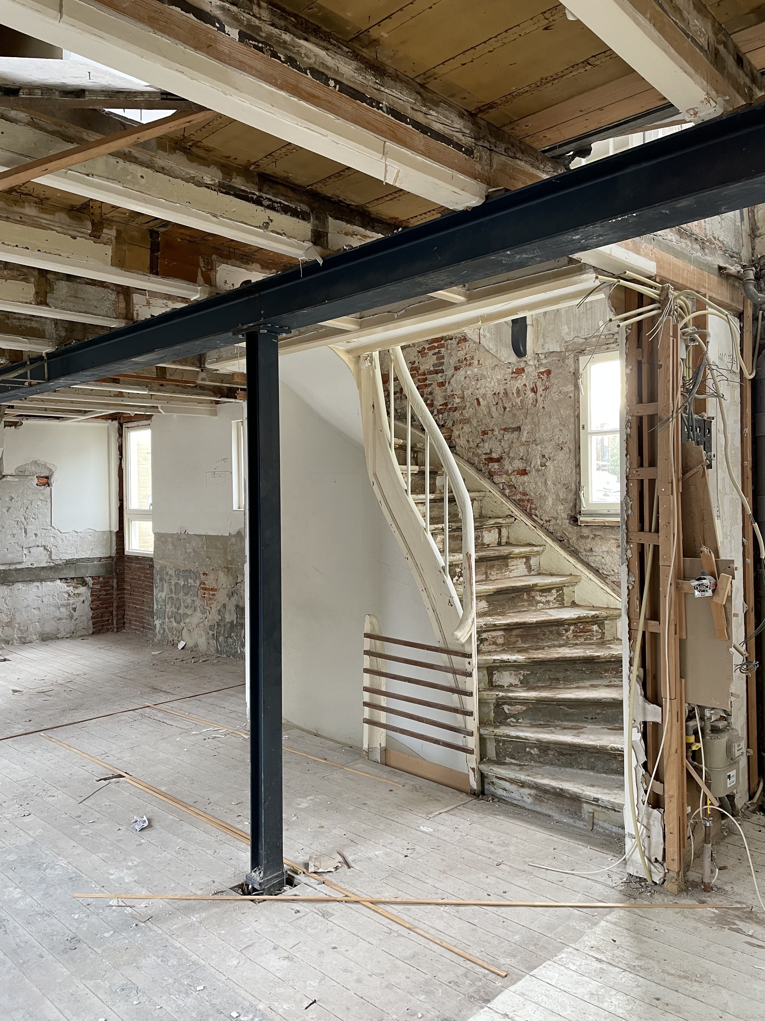 SPLITSING EN RENOVATIE SPLITSING EN RENOVATIE